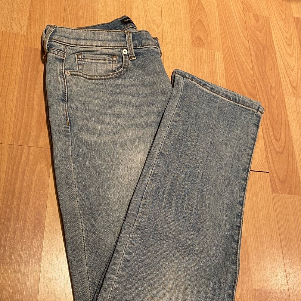 Like *Brand New* Banana Republic Girlfriend Jeans